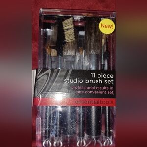 Studio 11-Piece Brush Set - Black and Brown
